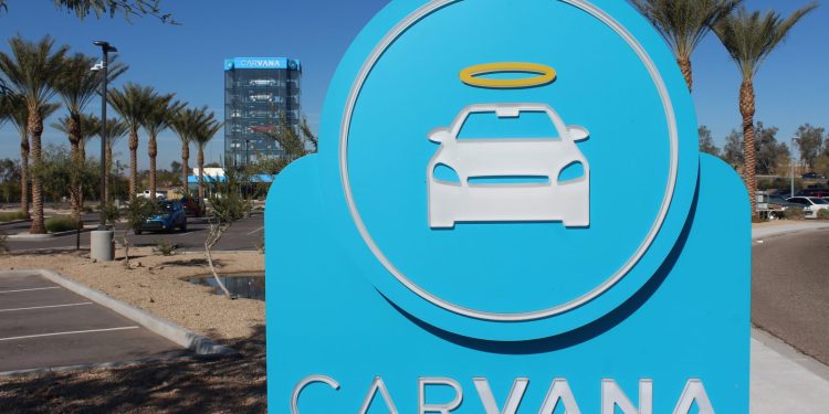 Carvana scivola dopo le previsioni sugli utili 2026