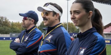 Ted Lasso torna: il trailer apre al calcio femminile