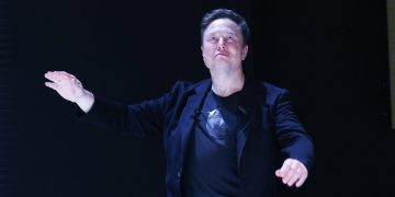 Tesla punta sul solare per sostenere l’era dell’AI