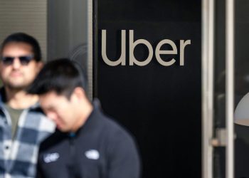 Uber taglia il 10% dell’assistenza clienti puntando sull’AI
