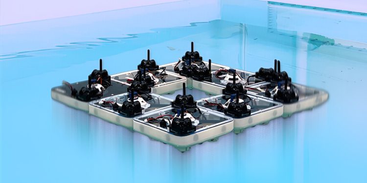 FloatForm, le piastrelle robotiche che costruiscono sull’acqua