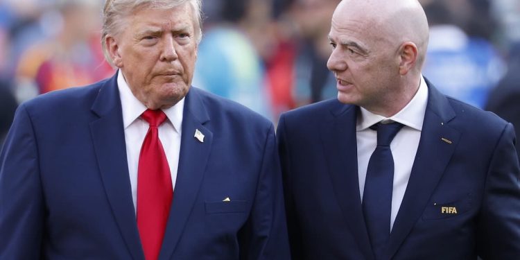 Infantino, cresce il dissenso dentro Fifa e Concacaf