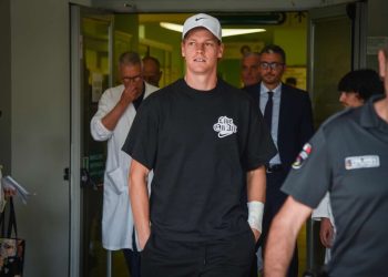 Sinner, controlli a Milano: confermato il volo negli Usa